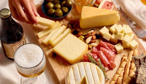 A Arte da Harmonização entre Cerveja e Queijo: Descobrir Combinações Perfeitas